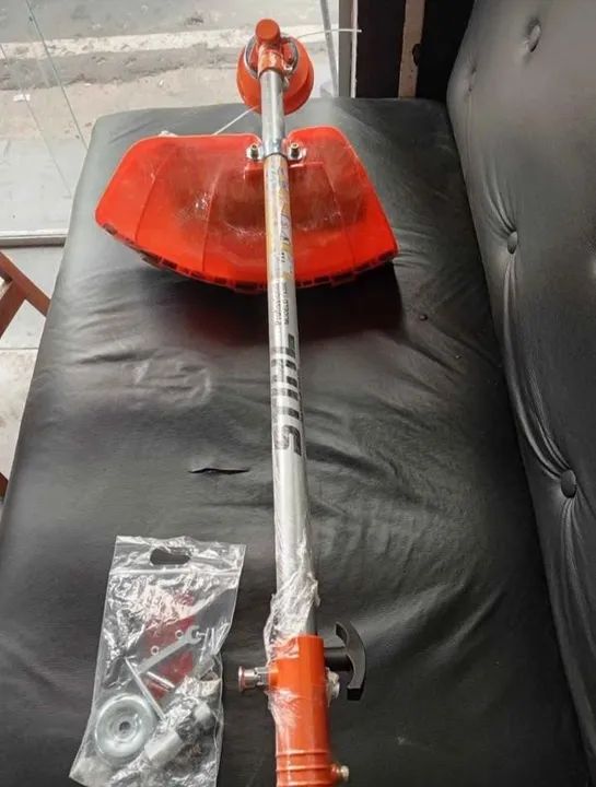 MOTOSERRA STHIL é Roçadeira Stihl - Nova