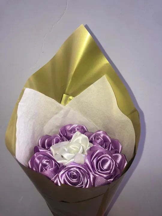 Buquê de Flores de Fita - Decoração Delicada - Foto 2