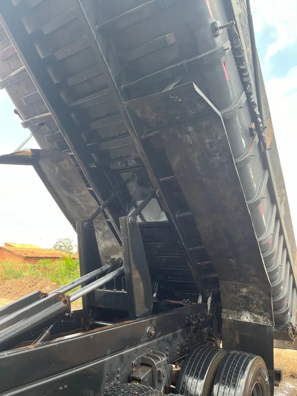 Caminhão Caçamba Ford Cargo 2428 - Foto 6