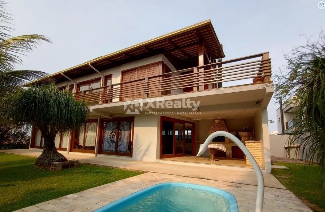 Casa com 5 dorm. sendo 3 suítes : Espaço e Sustentabilidade