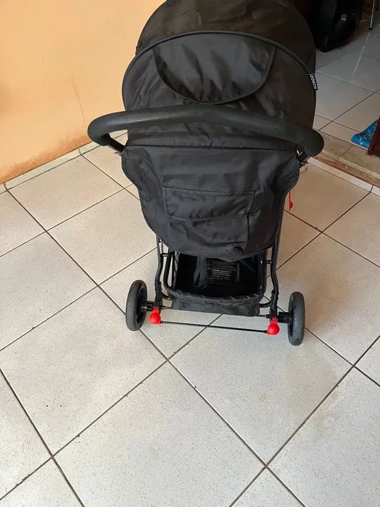 Vendo bebe conforto e carrinho - Foto 2