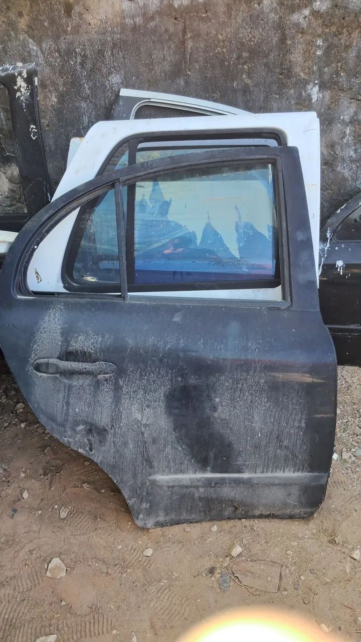 Porta Traseira Direita Nissan March Original 