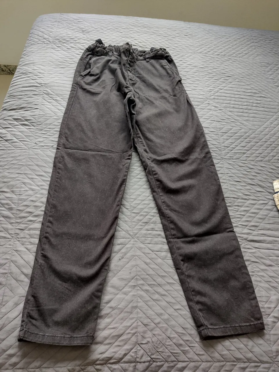 Calça Zara Infantil Preta - Conforto e Estilo