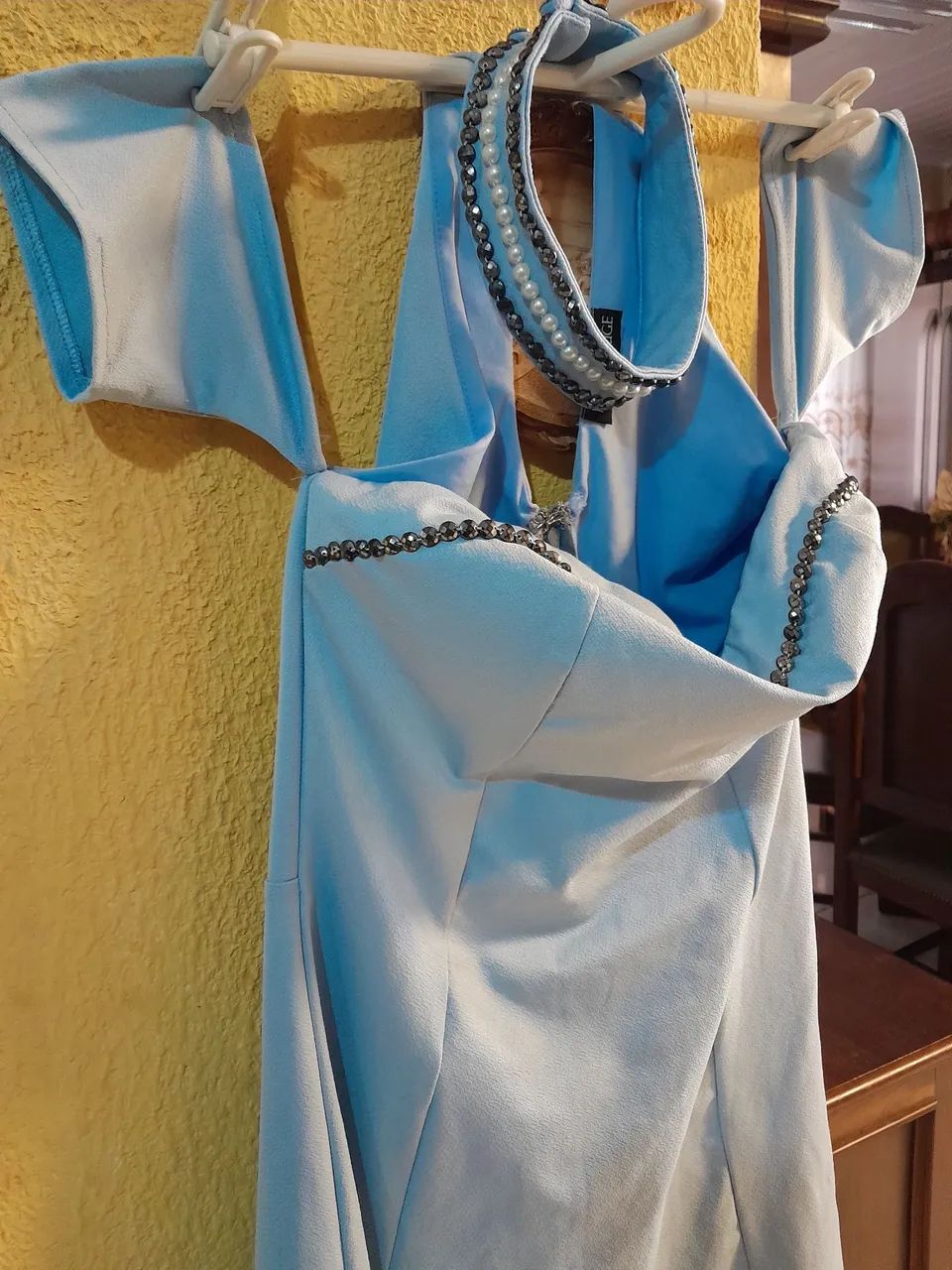 Vestido azul claro com elastano e bojo  P/M - Foto 3