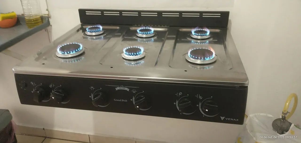 Fogão marca Venex 6 bocas acendimento Elétrico Super conservado Funcionando 100%