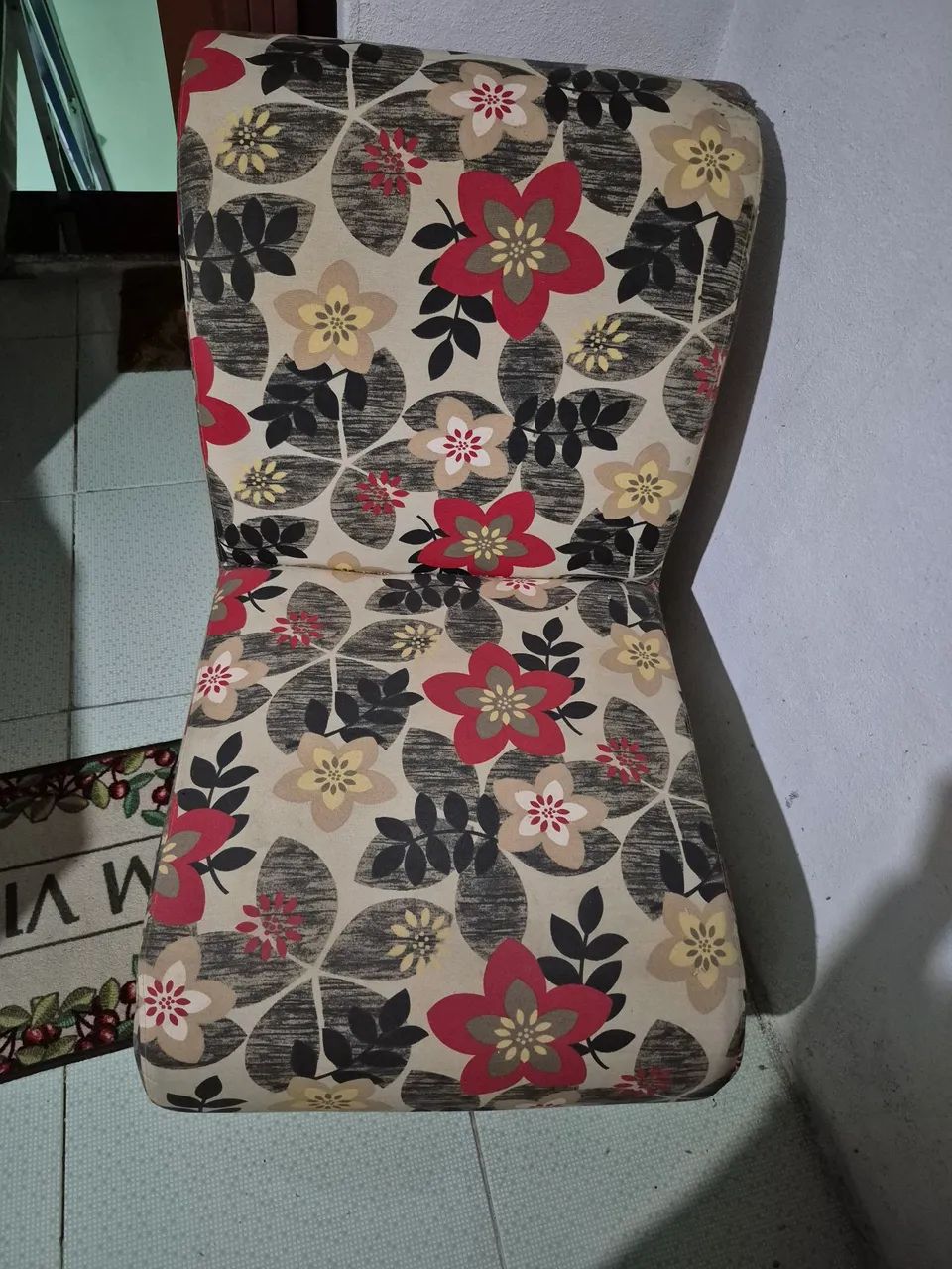 Poltrona Floral Confortável