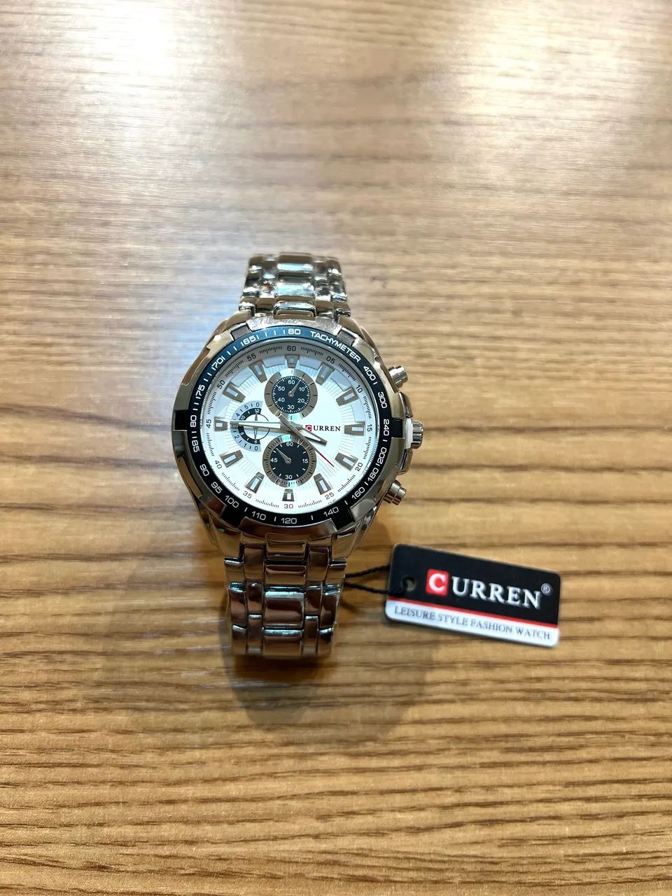 Relógio Masculino Curren Prata com Mostrador Branco ? elegância com design exclusivo!