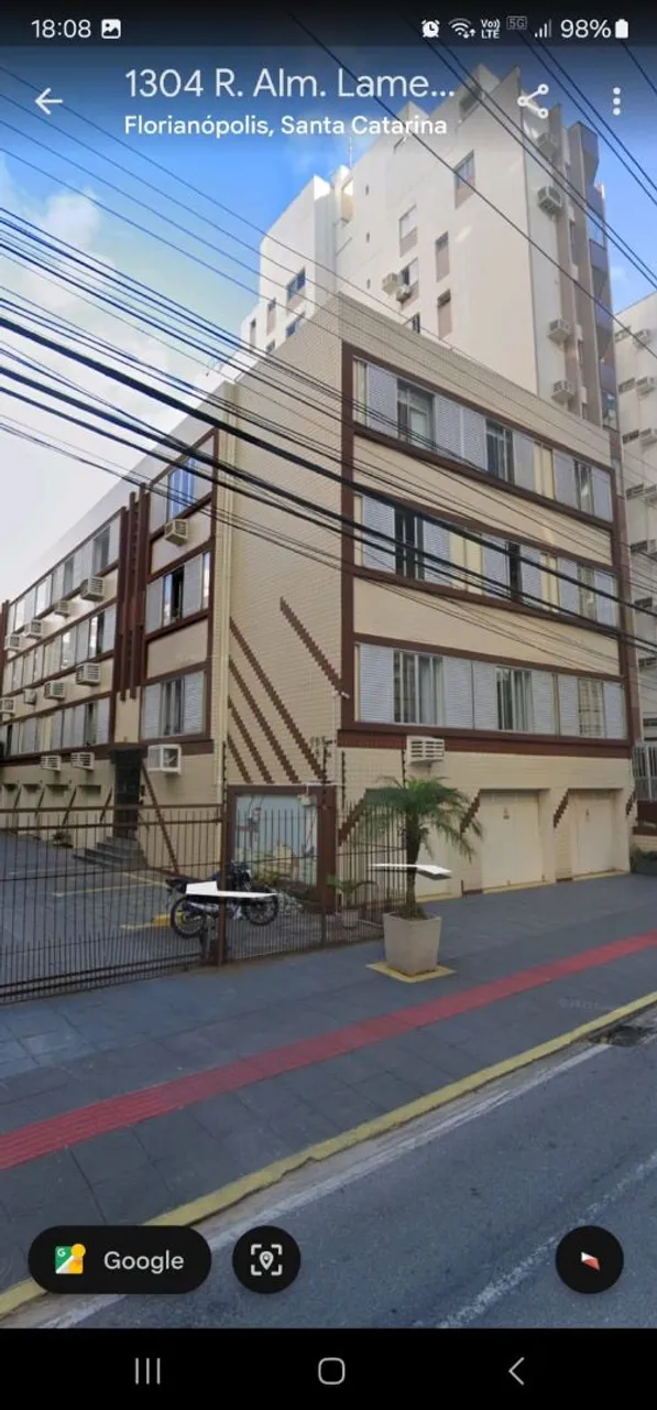 Apartamento ds 2 quartos na Almirante Lamego