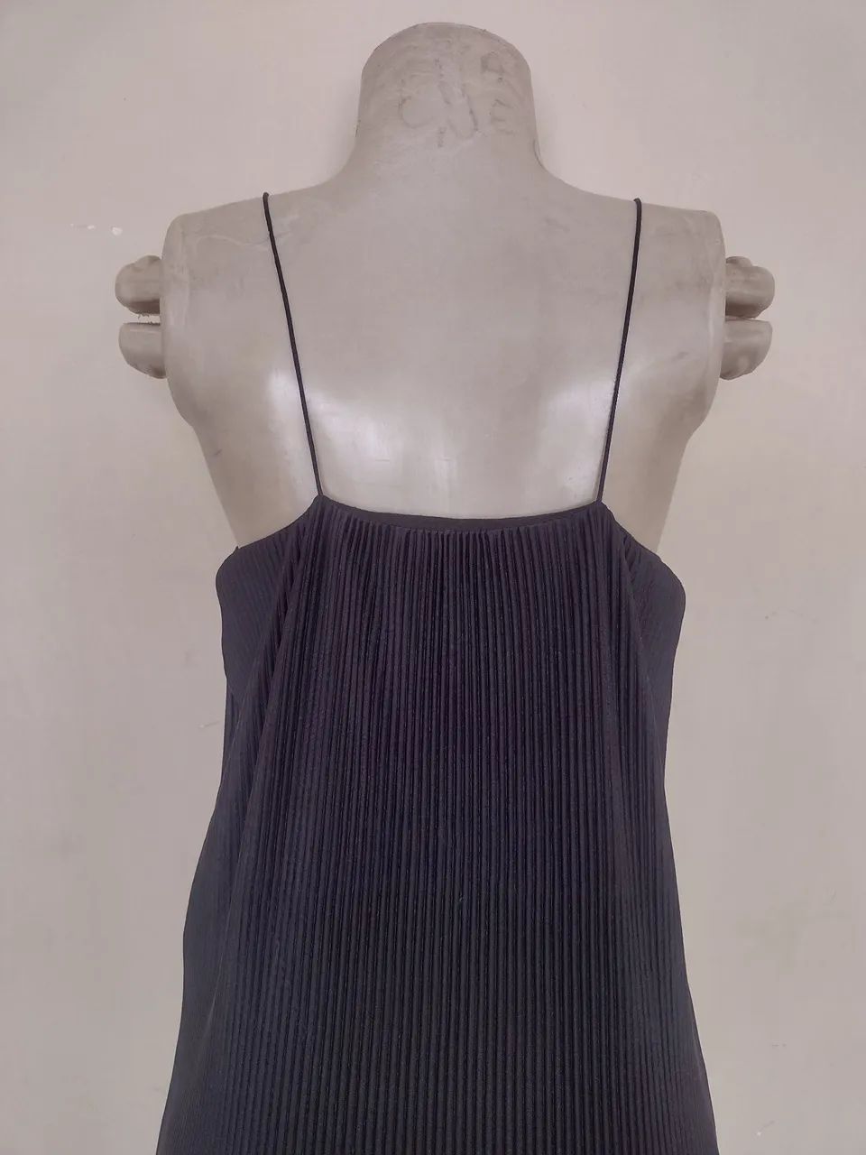 Vestido preto de alça Midi PP  - Foto 3