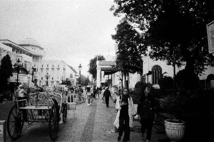 Câmera Analógica 35mm Point & Shoot Pentax PC-330 26mm Lente Prime Fixa - Foto 6