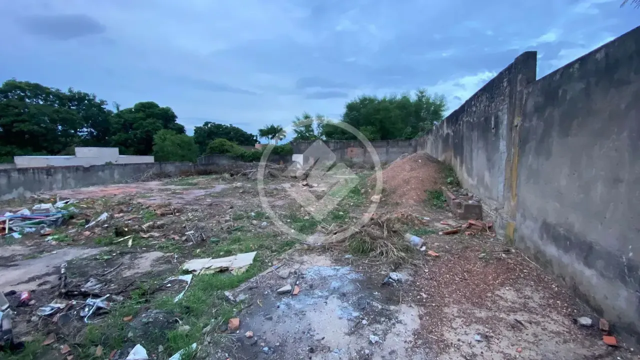 Ótimo terreno de eaquina 810M² a menos de 200M da estrada do moinho não aceita financiamen