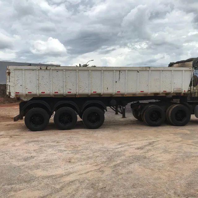 VENDO VOLVO FH400 6X2 - ANO 2010 C/ AR e CAÇAMBA ROSSETTI ANO 2008 - Foto 6