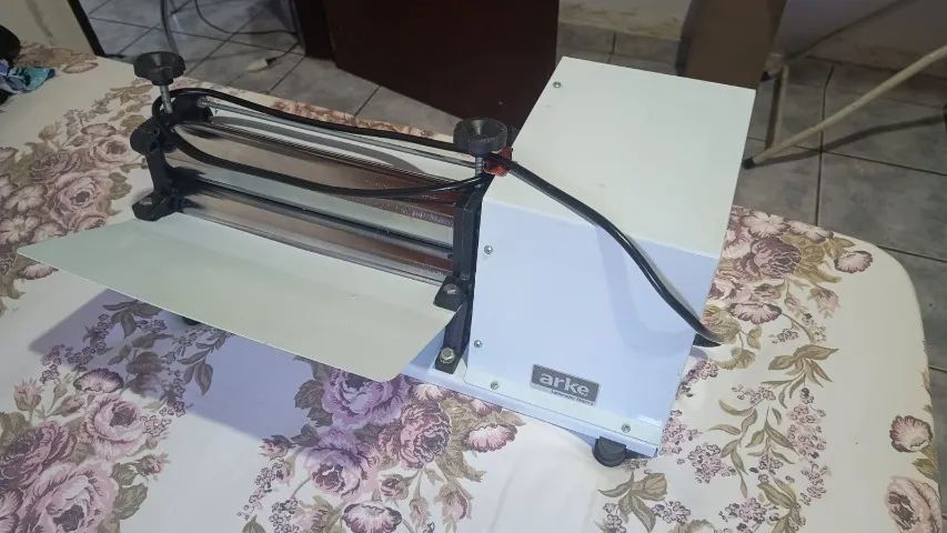 Masseira 25kg - Forno 90x90 - Máq. Assa 50 Frangos - Cilindro Elét. - 67 Formas - Foto 4