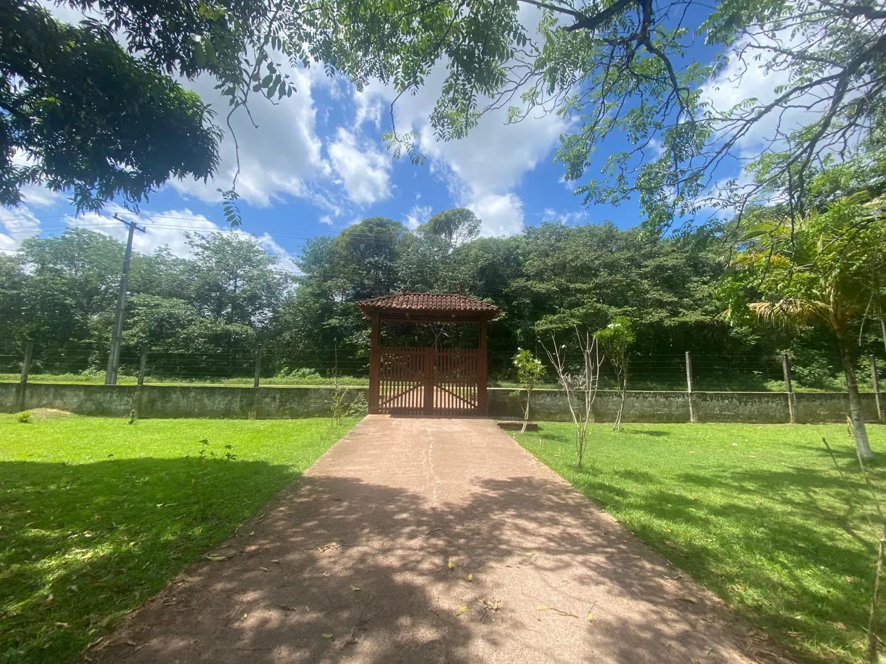 Vendo Belissima Chacará na Estrada de Vigia