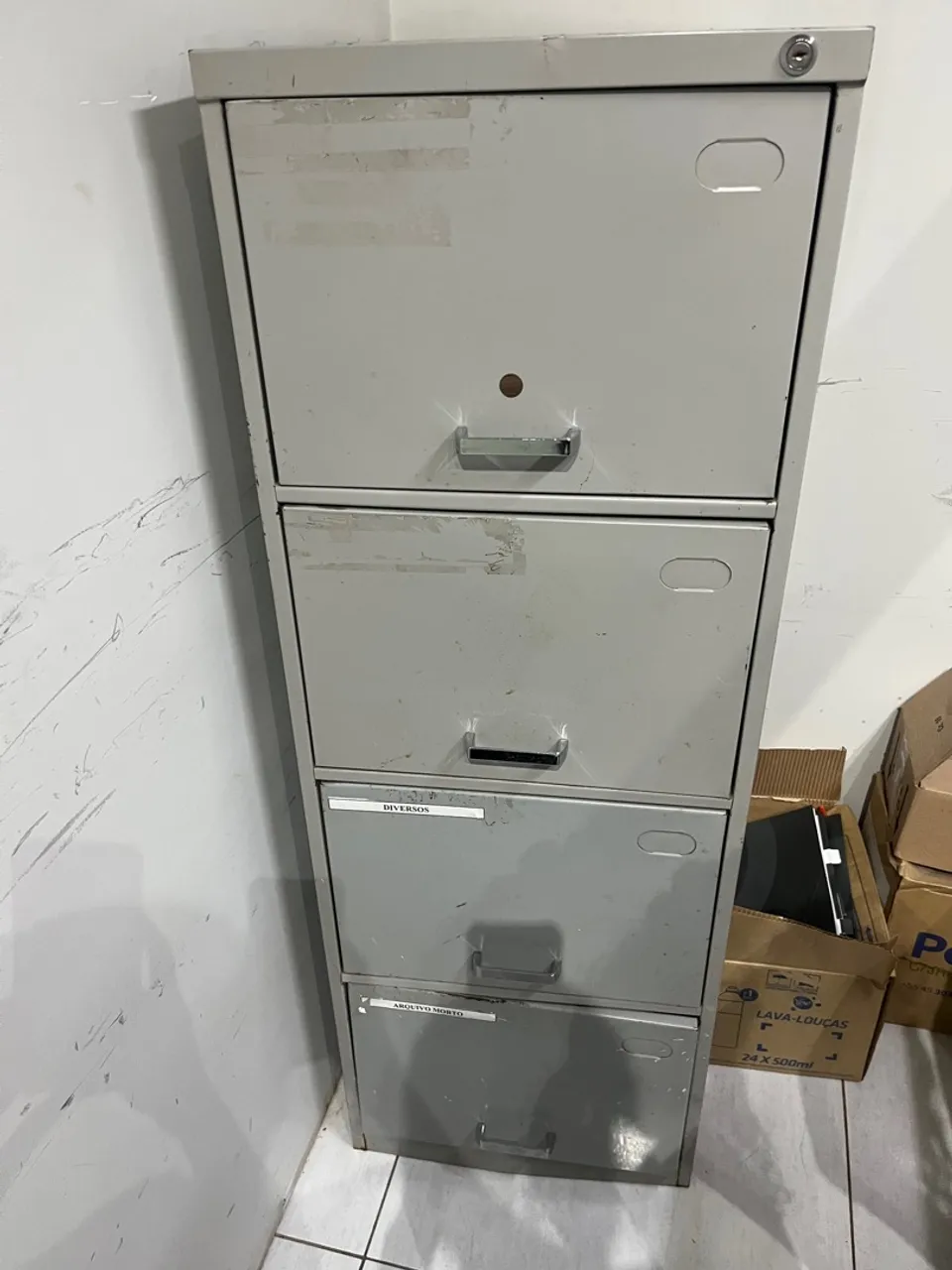 Arquivo de aço 4 gavetas