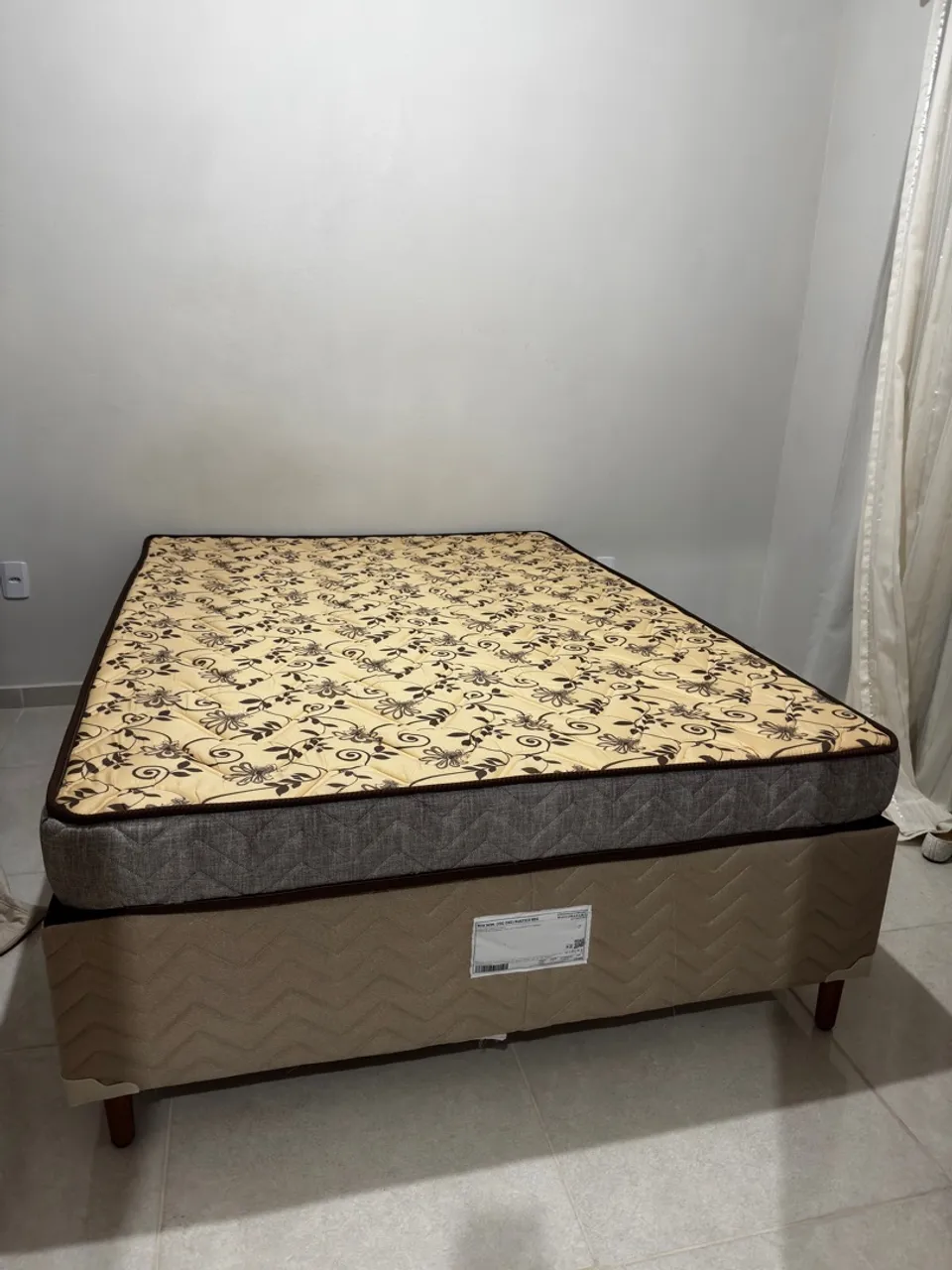 Cama Box Casal Seminova - Ótimo Estado!