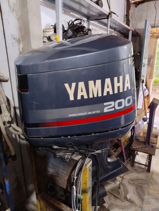 Motor Yamaha 200hp - V6 - 2 Tempos - Foto 2
