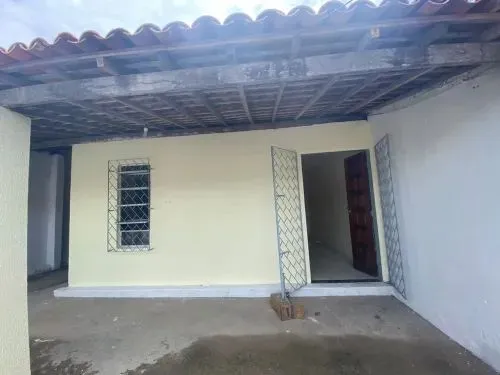VENDE-SE CASA EM MARITUBA (CENTRO)