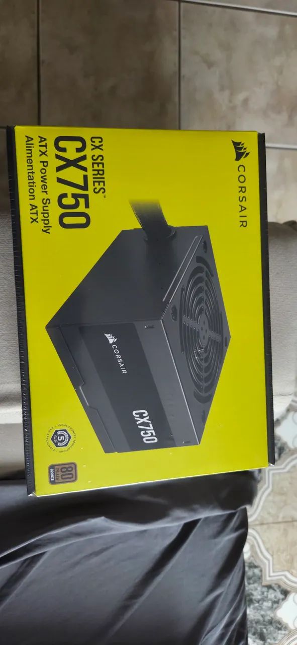 Fonte Corsair CX750 80 Plus Bronze