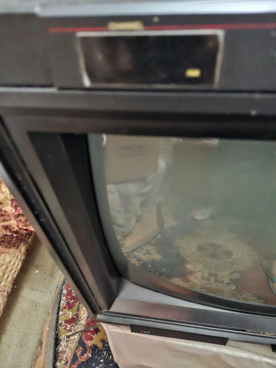 Seminova! TELEVISÃO 111canais!  SHARP RARIDADE EXCELENTE ESTADO!!