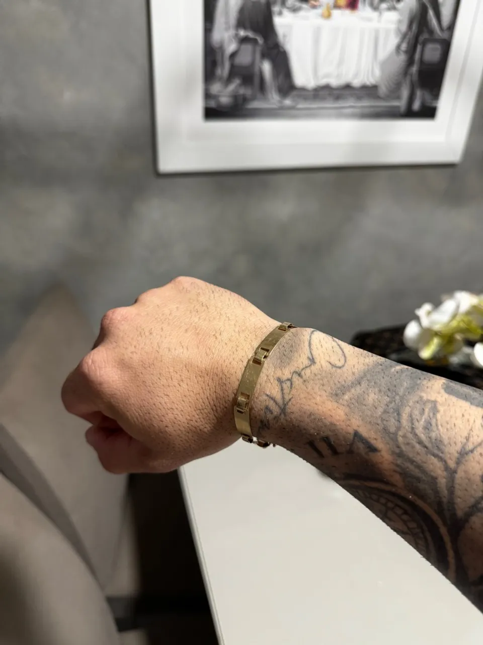 OURO 18K