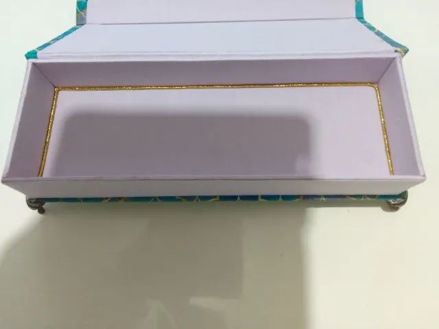 Caixa decorada com pés  - Foto 3