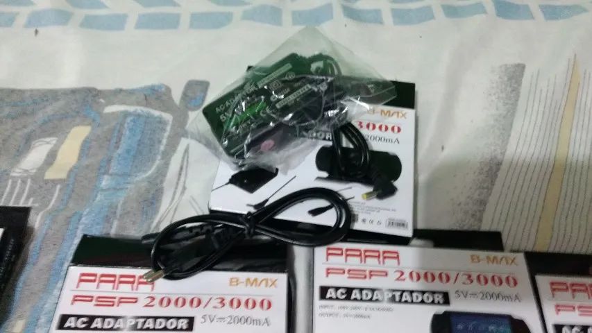 Carregador de psp novo na caixa bivolt - Foto 2