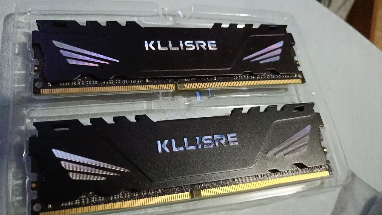 16 GB Memory (2 x 8 GB) 3200 KLLRISE64739358288001122