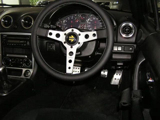 Volante Original Momo Prototipo 350mm - Peças para carros, vans e