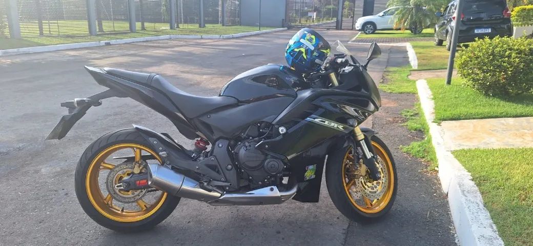 CBR600 F procedência e bem cuidada