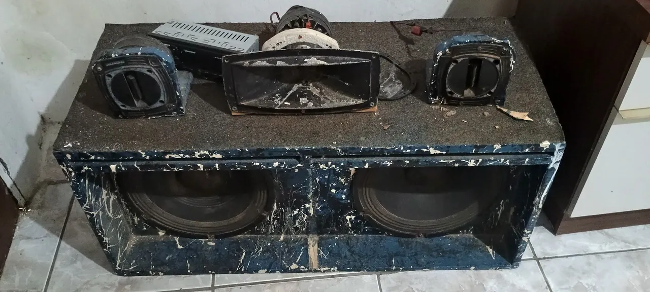 Caixa de som pra carro