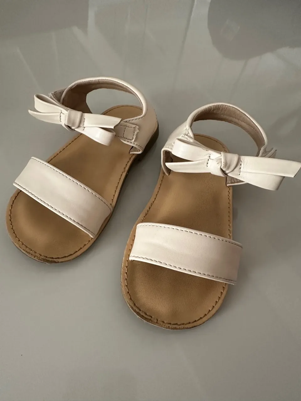 Sandália infantil laço