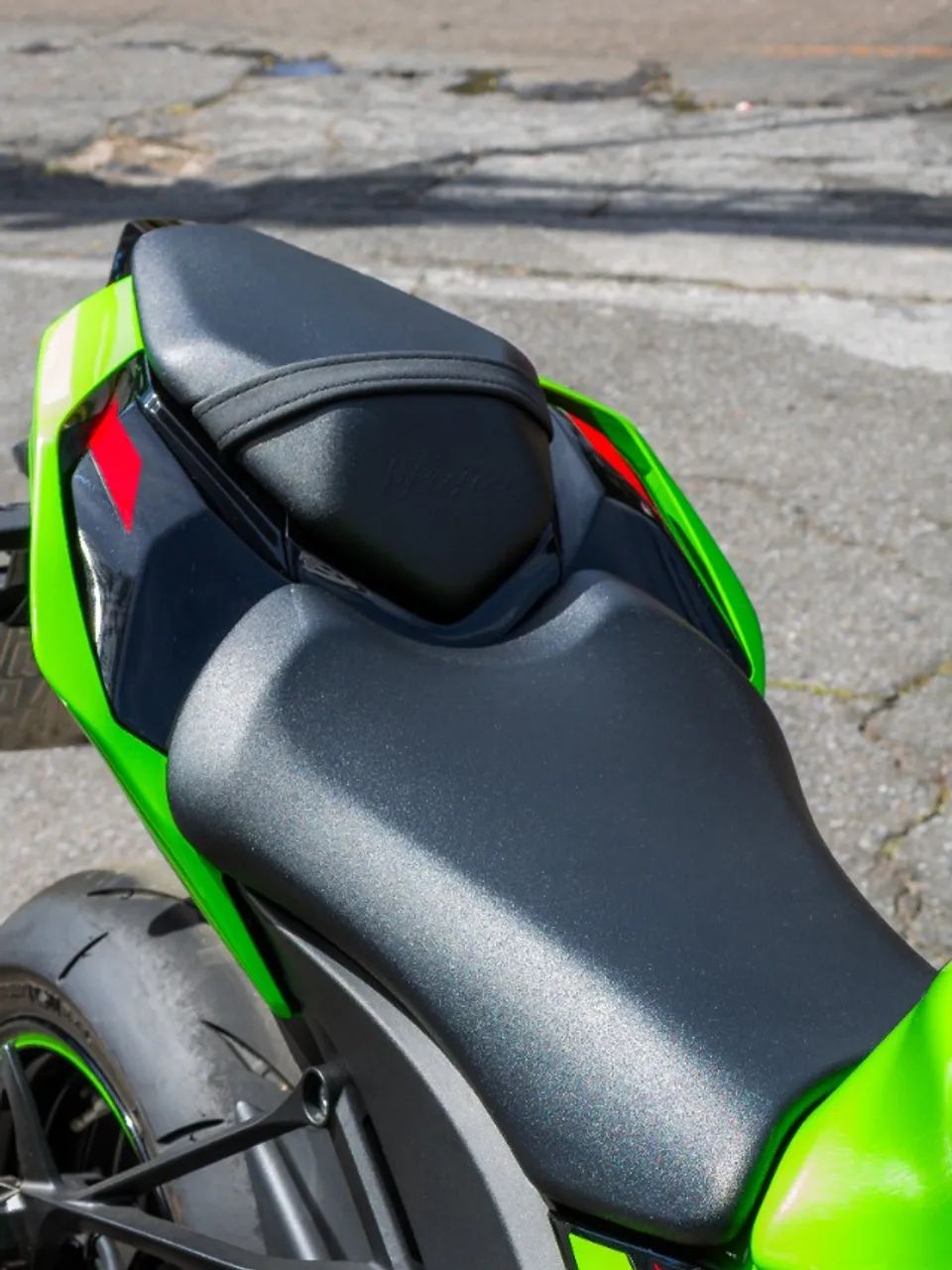 Kawasaki Zx-10/ Zx-10r 1000cc 2023 - 1308101148 | OLX