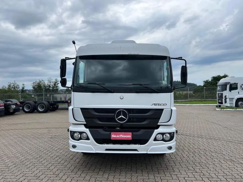 Mercedes-Benz Atego 2430 6x2 | Selectrucks. - Foto 2