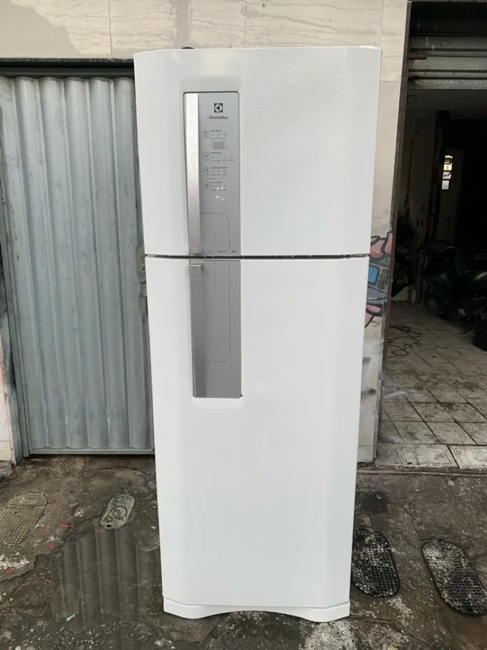 Vendo geladeira Electrolux duplex,frost free R$ 1900