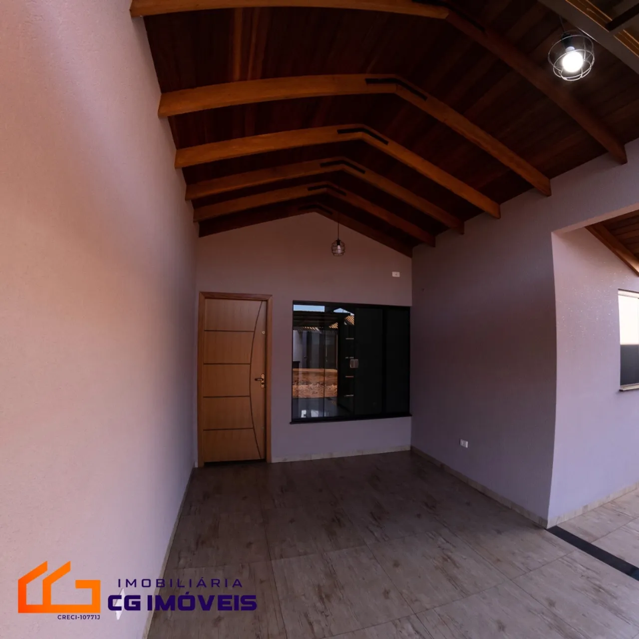 Casa á venda com 3 quartos sendo 1 suíte, placa solar no Oliveira I em Campo Grande - MS