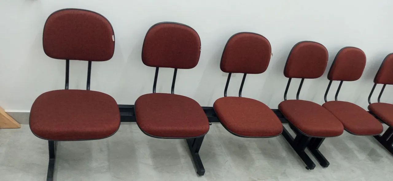Conjunto de 4 Cadeiras longarinas 