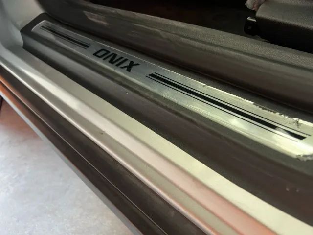  CHEVROLET ONIX 2019 ACTIV 1.4 8V FLEX AUT. 4P - Foto 11