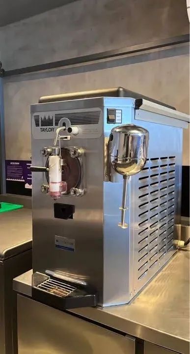 Máquina de Sorvete Taylor - Semi-Nova