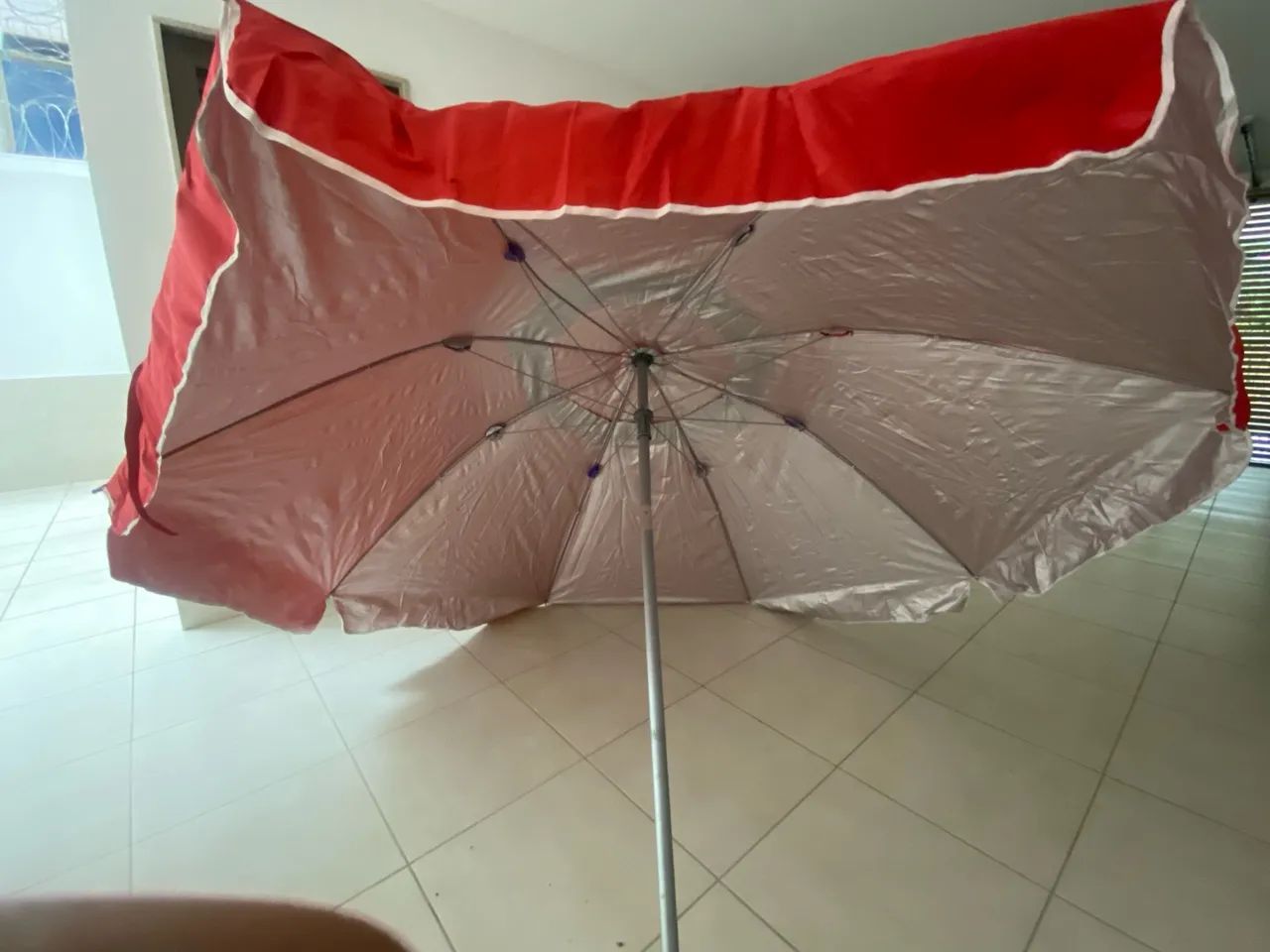 Guarda-sol vermelho para praia ou camping - Foto 2