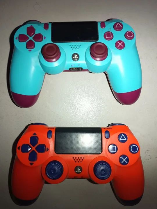 Controle DualShock 4 -  PS4  -  Laranja e Azul - Foto 2