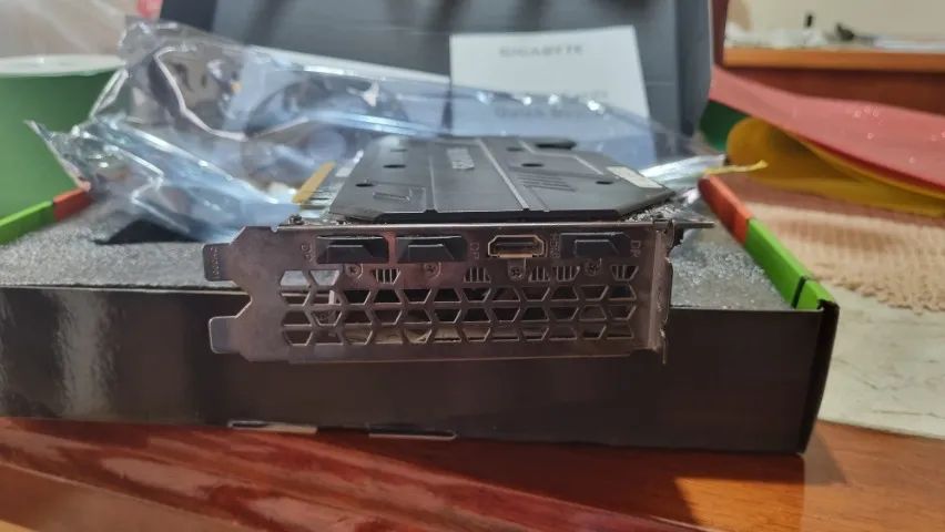 1660ti usada na caixa conservada - Foto 2