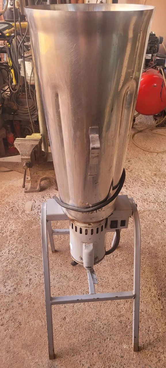 Liquidificador industrial potente para uso comercial