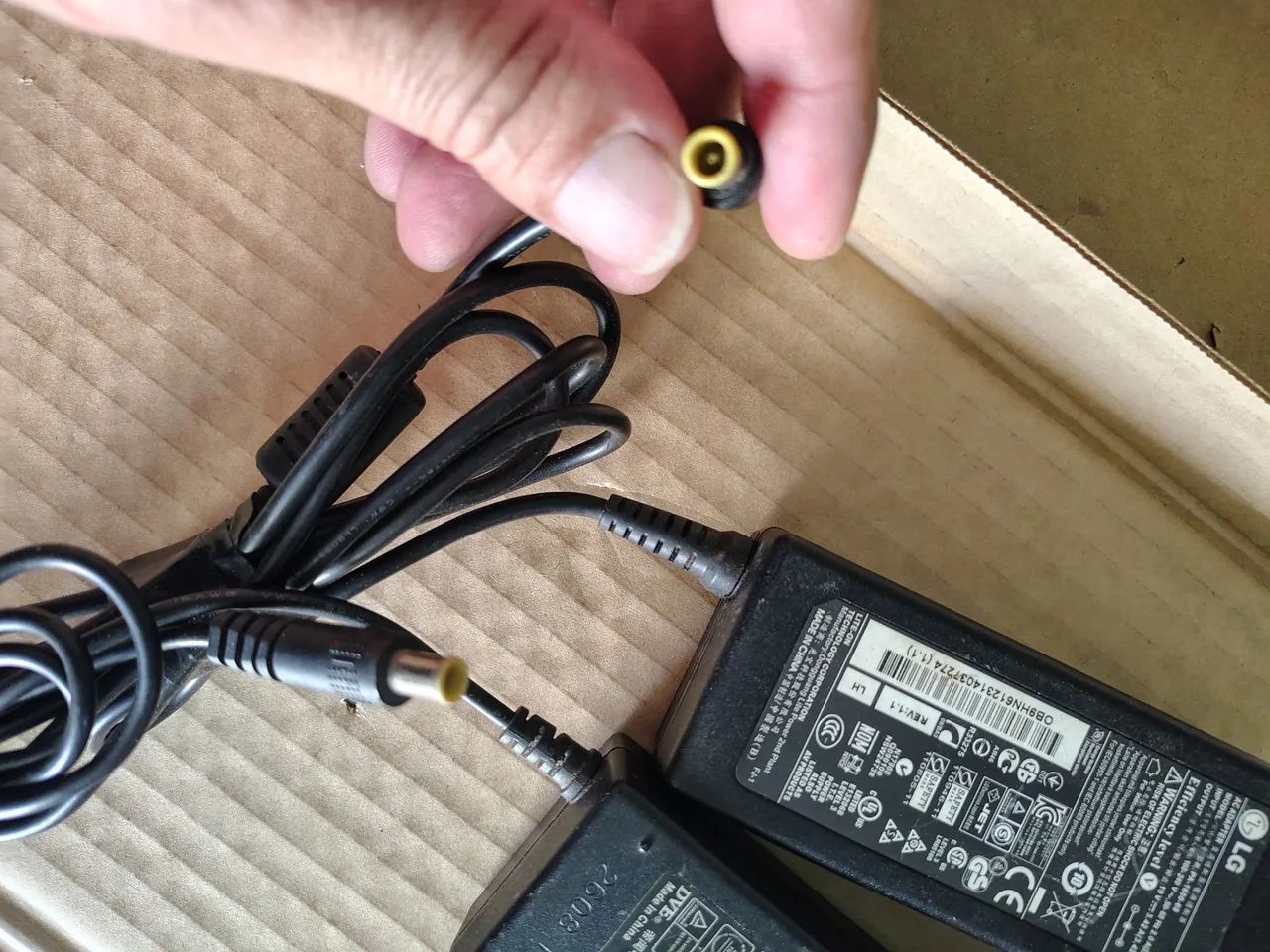 Adaptador LG DSA-36W-12 12V 3A - Foto 3