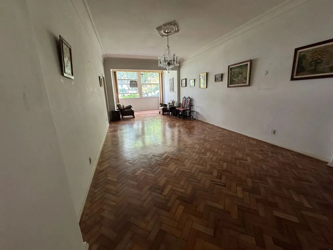 Leme! Espaçoso, garagens, frente, alto, prédio tradicional.