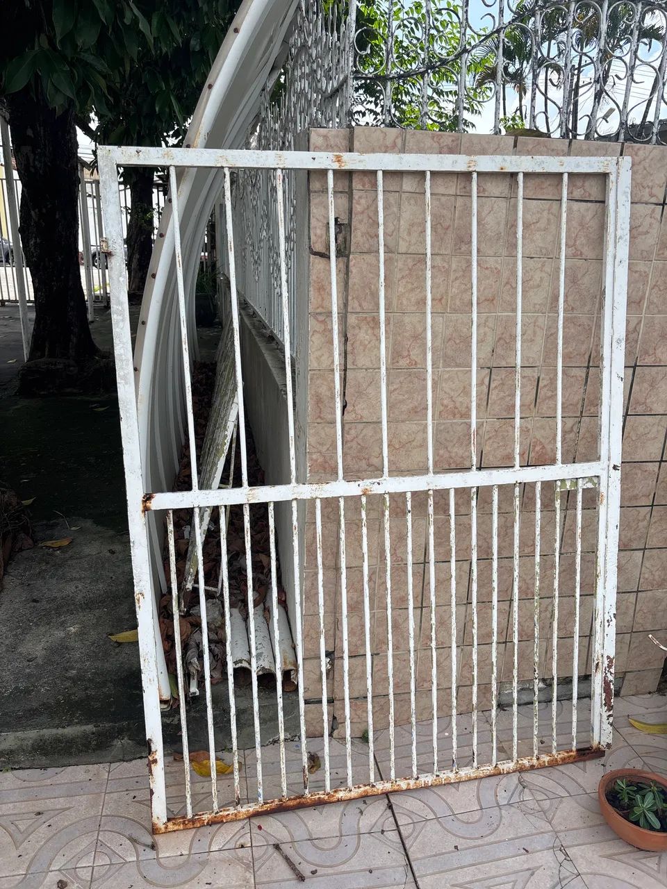 Iron Gate64962668646913120