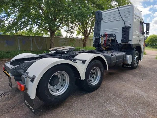 volvo fm 370 automático 6x2 completo teto alto ano 2011 - Foto 10