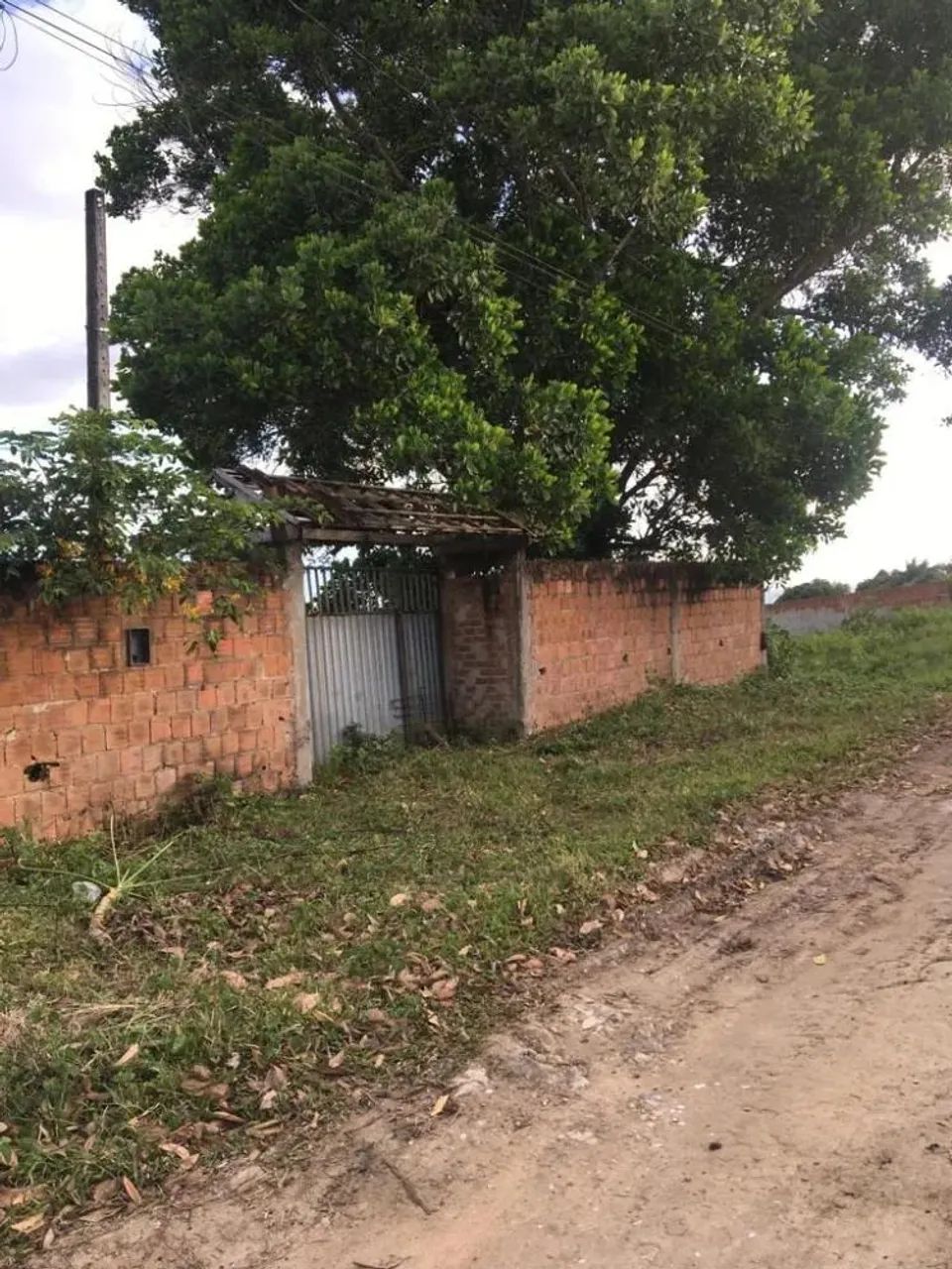 Ótimo Terreno 1.333m2 de Esquina, Todo Murado, Casa em Construção, Aldeia Km 09, Aceito Ca - Foto 2
