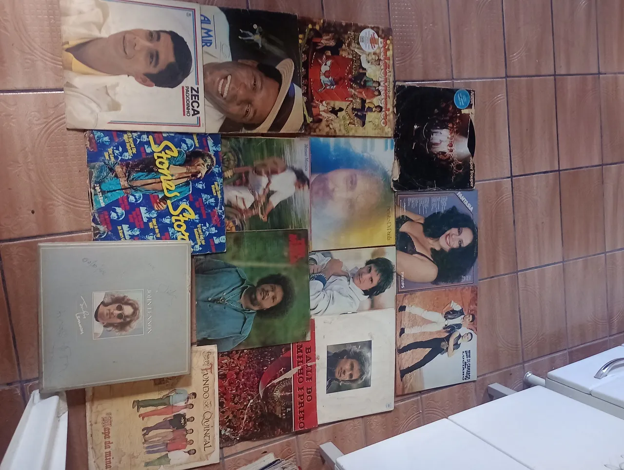 Coleção de Discos de Vinil Antigos