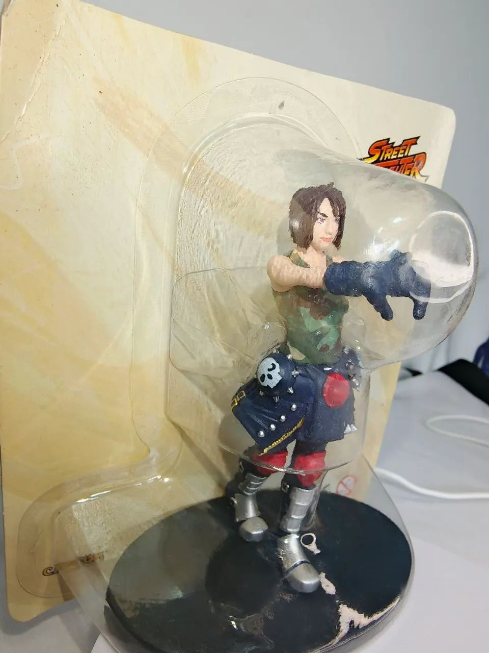 Boneco de Coleção Street Fighter -  A.K.I.